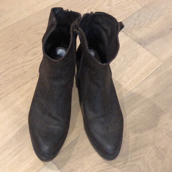 Piranha Italian Leather Western Styled ankle boots - Picture 2 of 12